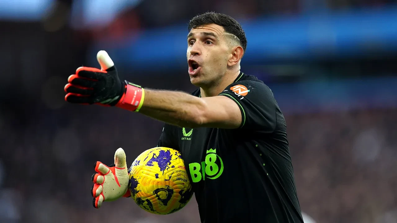 Emiliano Martinez Galatasaray'a gelecek mi? İtalyan gazeteci duyurdu
