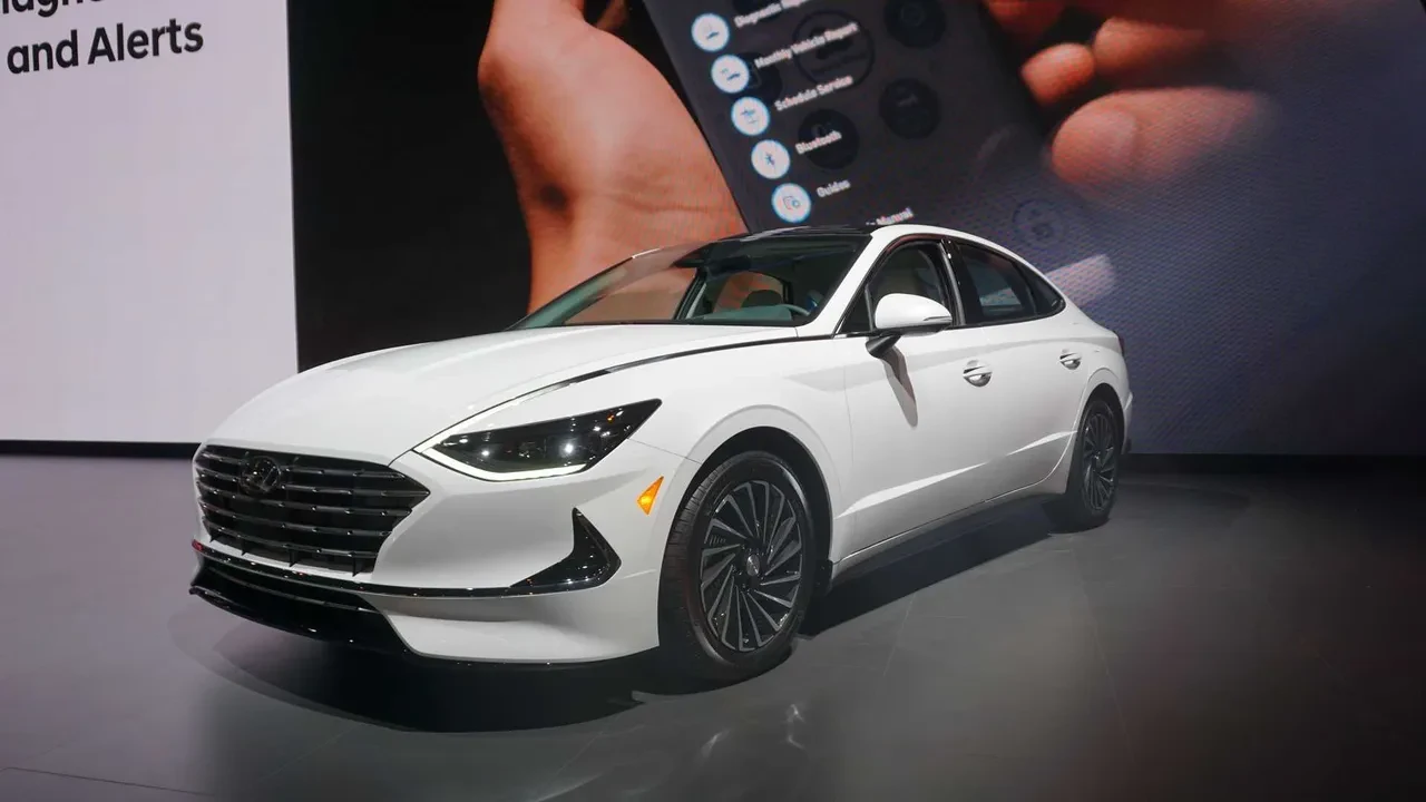 En uygun hibrit otomobiller belli oldu! İşte araç piyasasının gözdeleri