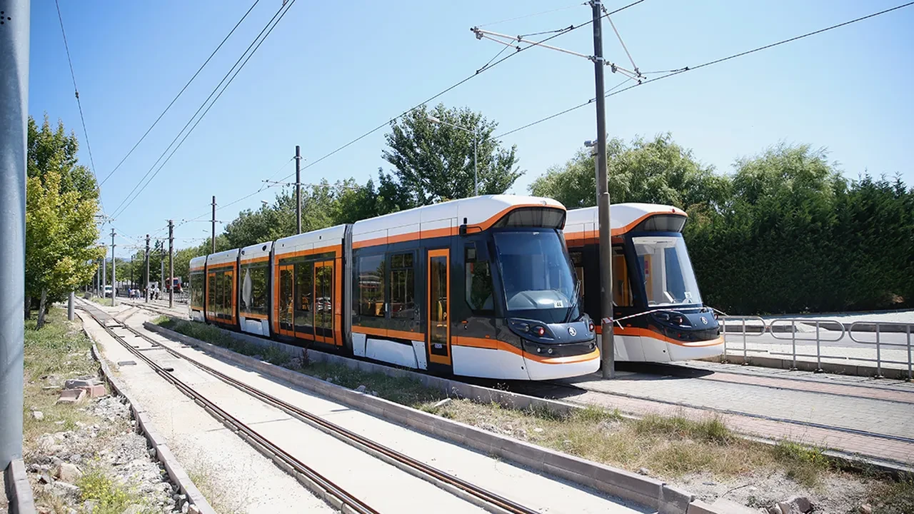 Eskişehir tramvay neden çalışmıyor, yok? ESTRAM 1-4 Eylül gece seferi duyurusu
