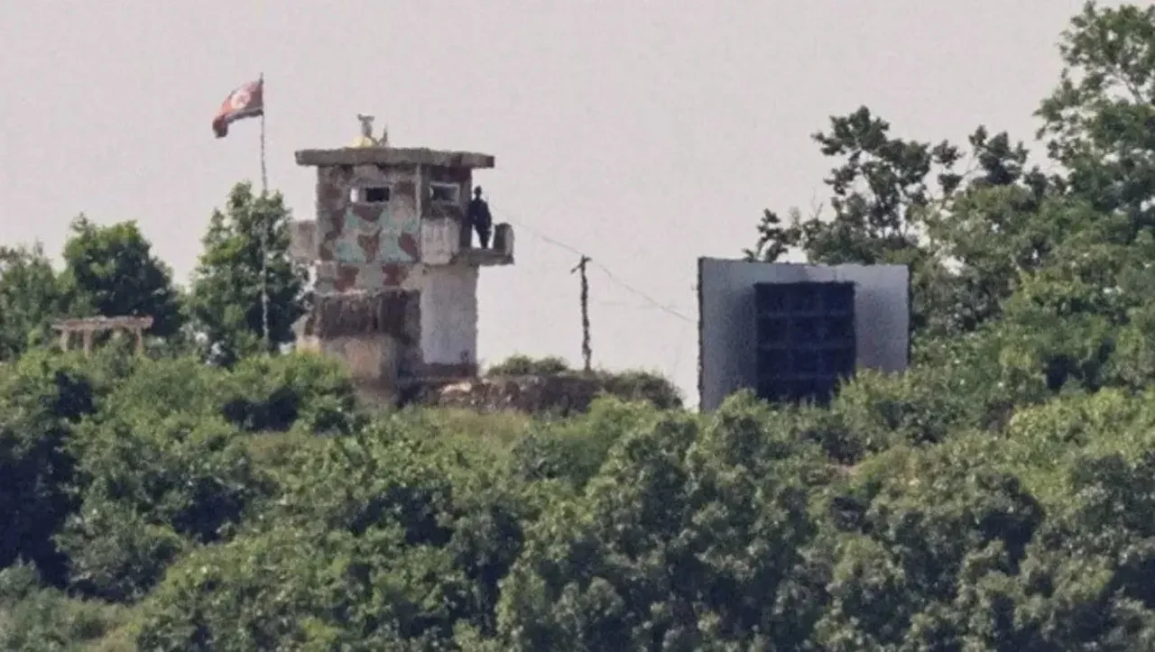 Güney Kore'den, Kuzey Kore ile gerilimi azaltma adımı: 15 yıl sonra radyo yayınları durdu
