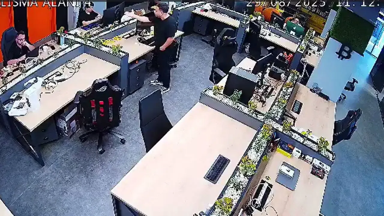 Hakkı Alkan olayı nedir? Çalışanına saksı mı fırlattı neden gündem oldu?