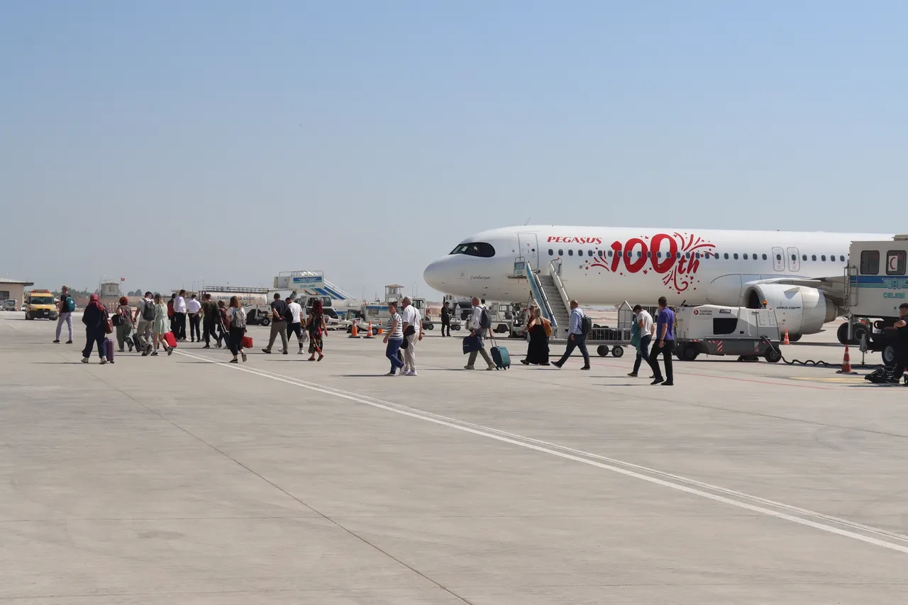 Hatay Havalimanı uçuşlara açıldı