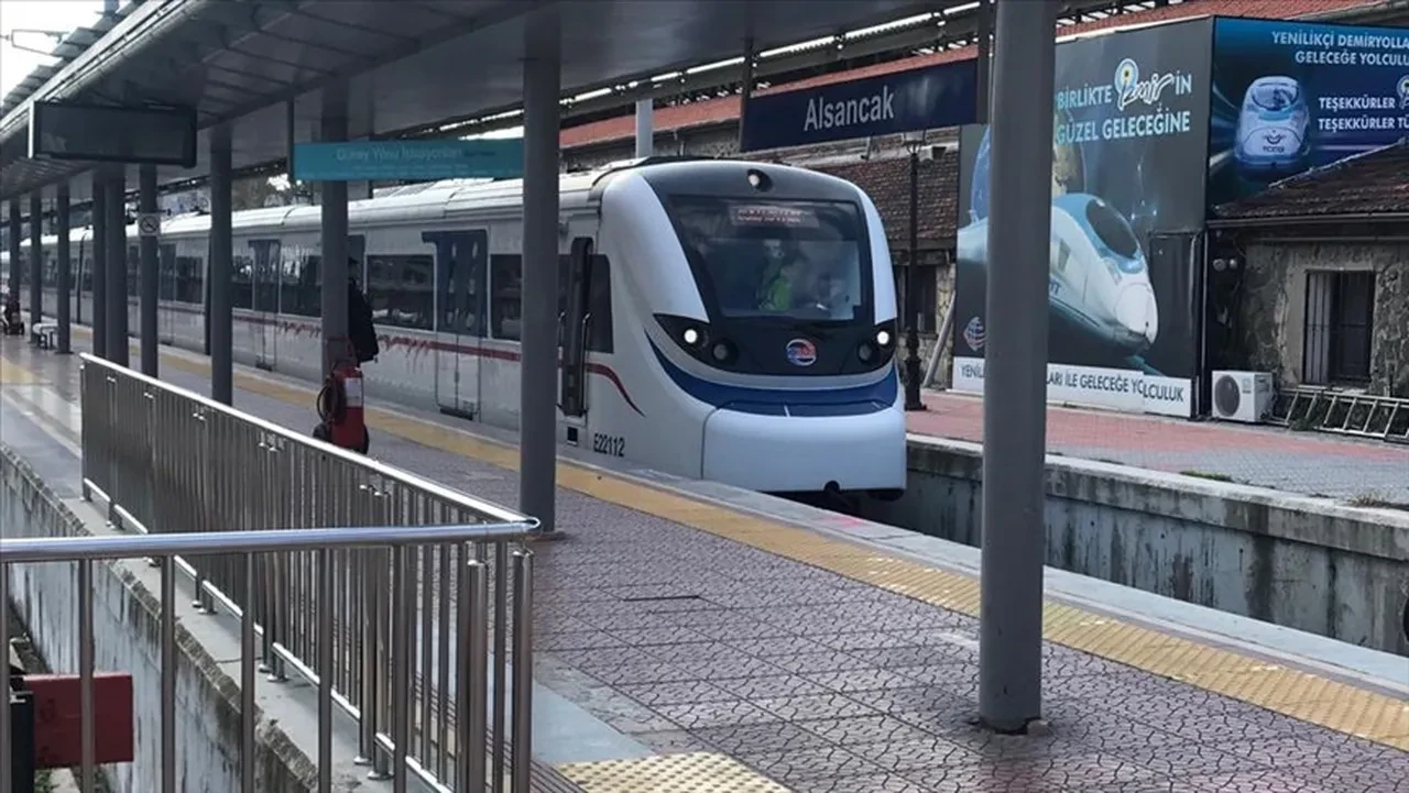 İZBAN 90 dakika kalktı mı? İzmir Büyükşehir Belediyesi açıklama yaptı