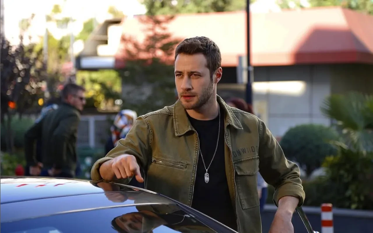 Tutku Oyunları Dizisine Melis Sezen ve Ozan Dolunay Katıldı.