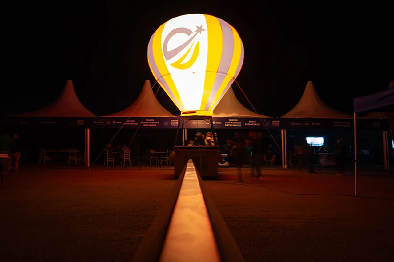 Türkiye Ay'a milli uzay aracıyla gidecek! Bakan Kacır yolculuğun tarihini açıkladı