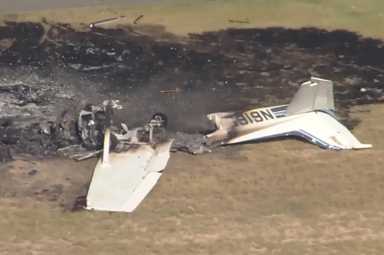 Uçaklar havada çarpıştı! Biri adeta kömüre döndü: Ölü ve yaralılar var