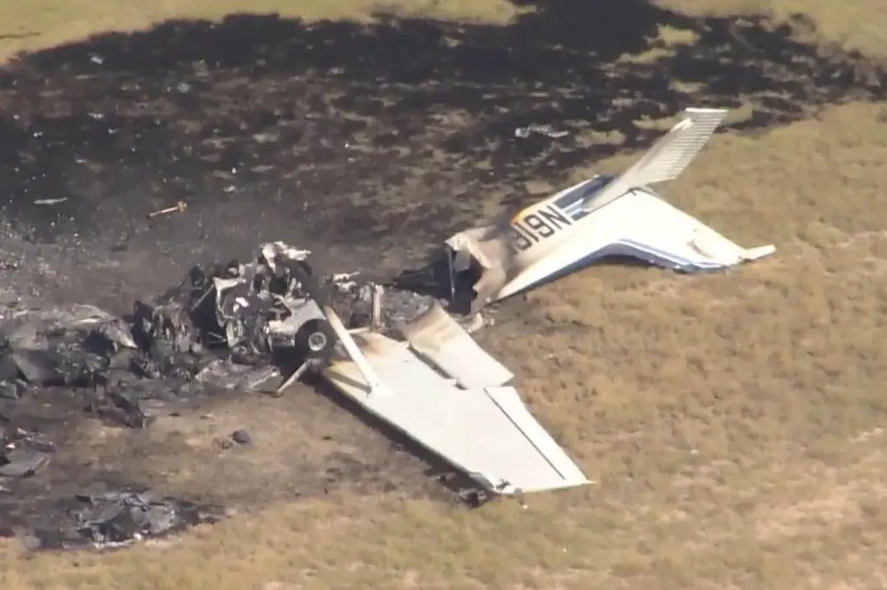 Uçaklar havada çarpıştı! Biri adeta kömüre döndü: Ölü ve yaralılar var