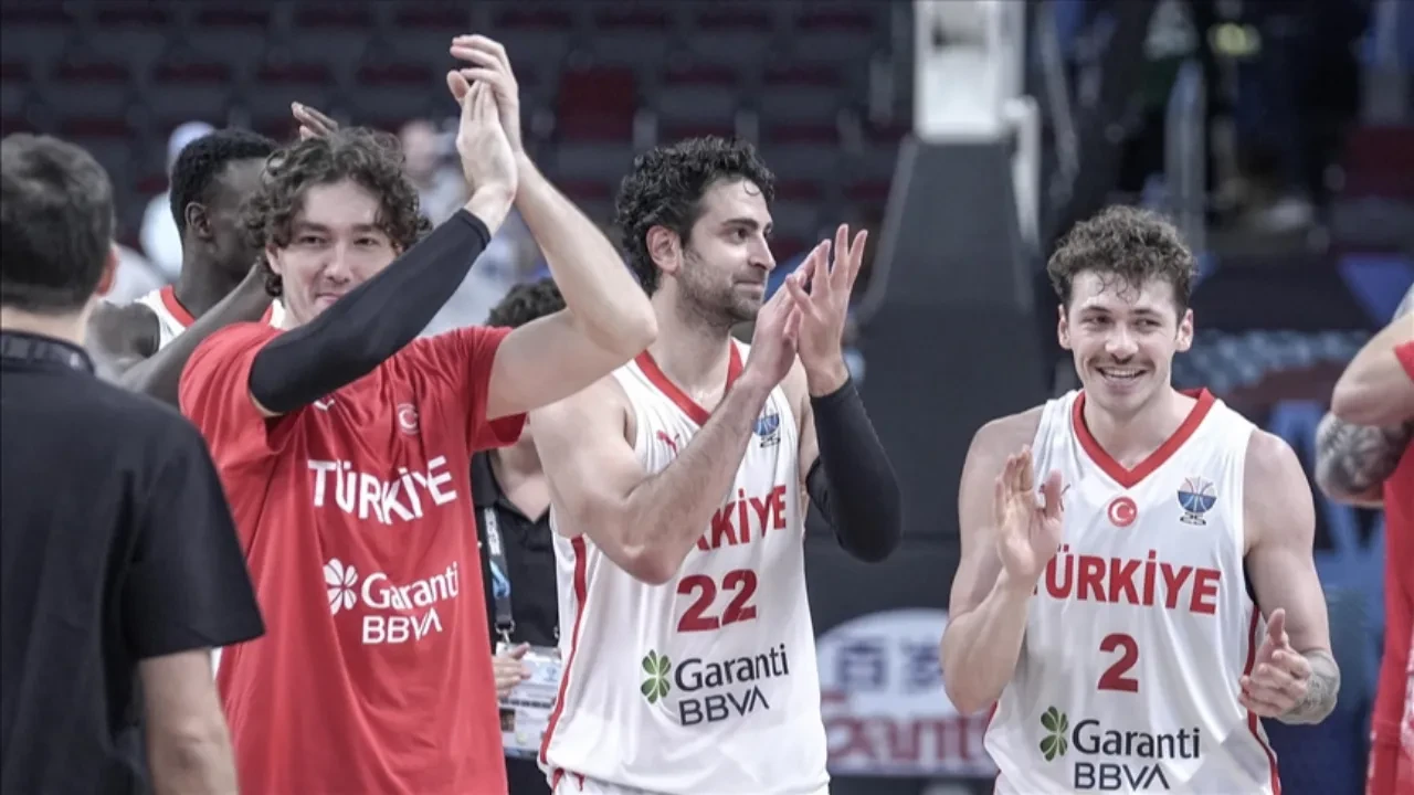 12 Dev Adam maçı hangi kanalda? Avrupa Basketbol Şampiyonası'nda yarı final heyecanı