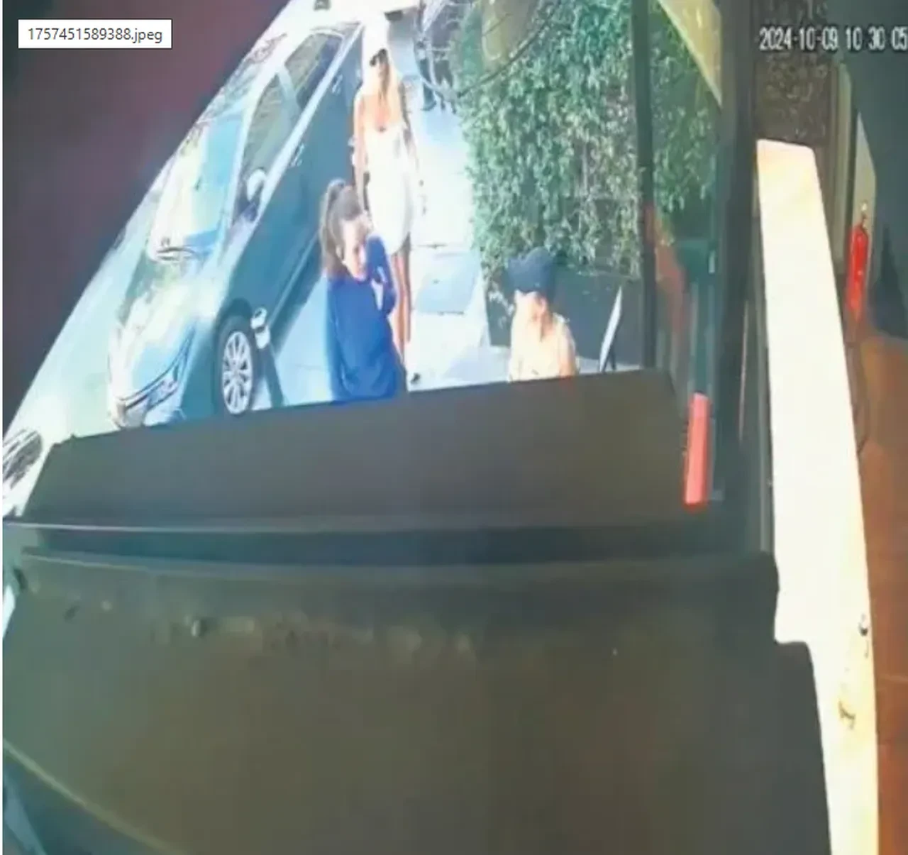 Aldatılan kadın Şeyda Coşkun'a saldırdı! Yasak aşk iddiası sokağa taştı