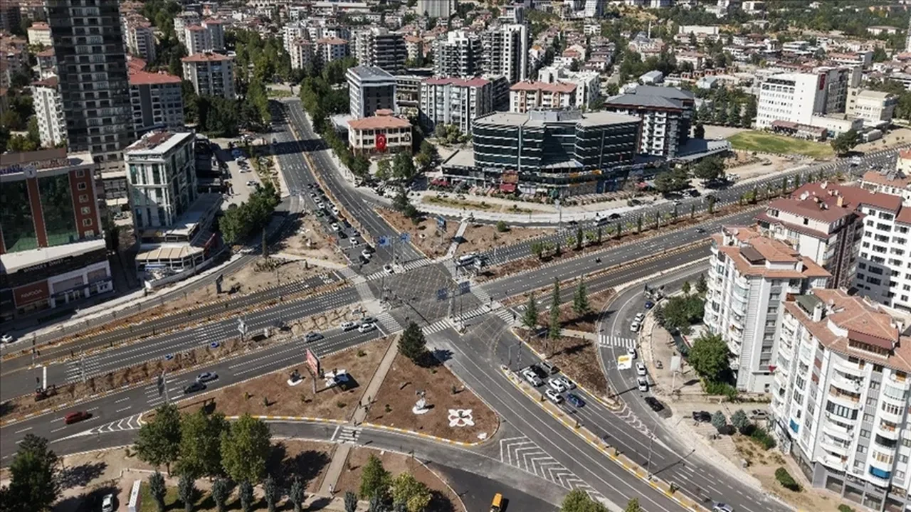 Bakan Uraloğlu duyurdu! Hazardağlı Kavşağı 12 Eylül'de açılıyor: Bekleme süresi 28 saniyeye düşüyor