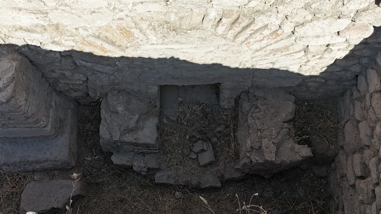 Çanakkale'de şaşırtan keşif! Tam 1700 yıllık yerden ısıtma sistemi bulundu