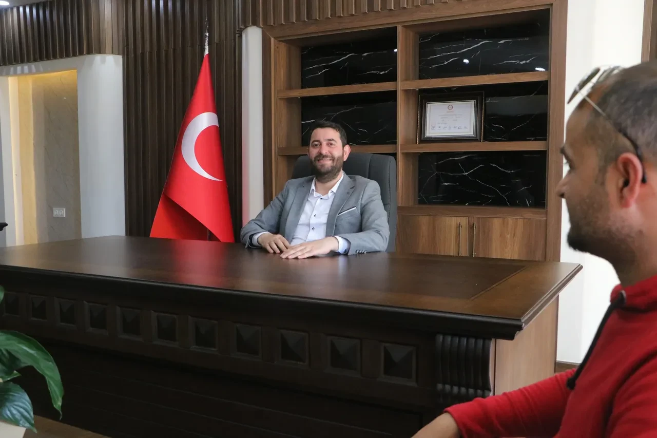 CHP'li meclis üyesinin TİP'li başkana küfretti! Ortalık savaş alanına döndü