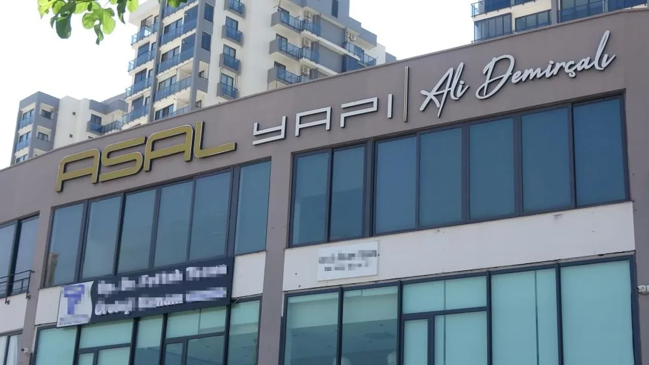 Erdoğan'ın AK Parti'ye davet ettiği CHP'li belediye başkanının odasına silahlı saldırı