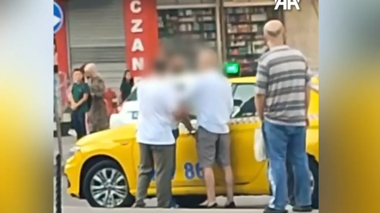 Esenler'de iki sürücü birbirine girdi