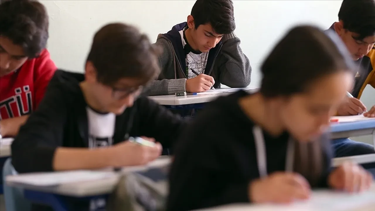 1. dönem 1. yazılı sınavlar ne zaman? 2025 MEB ortak sınav takvimini duyurdu