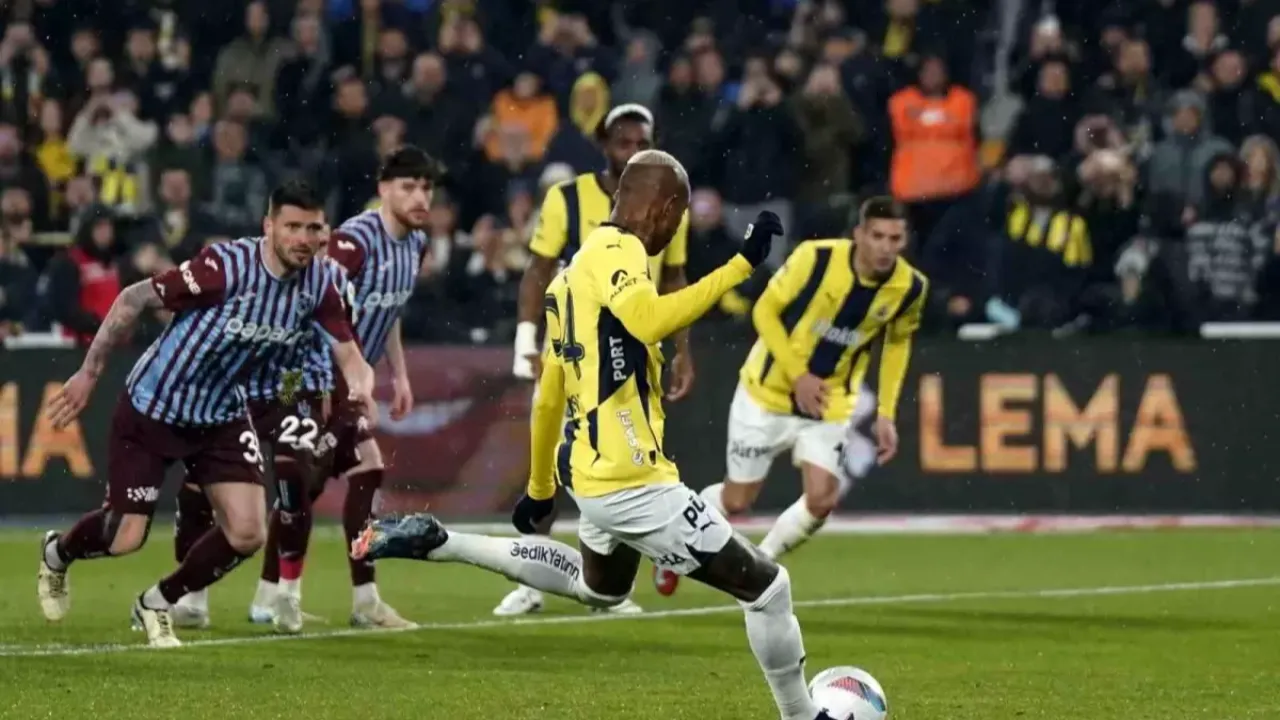 Fenerbahçe - Trabzonspor maçının hakemi belli oldu!
