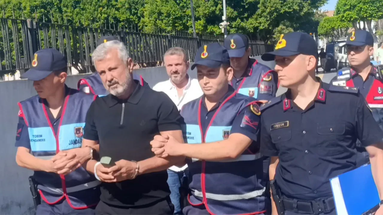 Manavgat Belediyesi operasyonunda eski Belediye Başkanı Şükrü Sözen tutuklandı