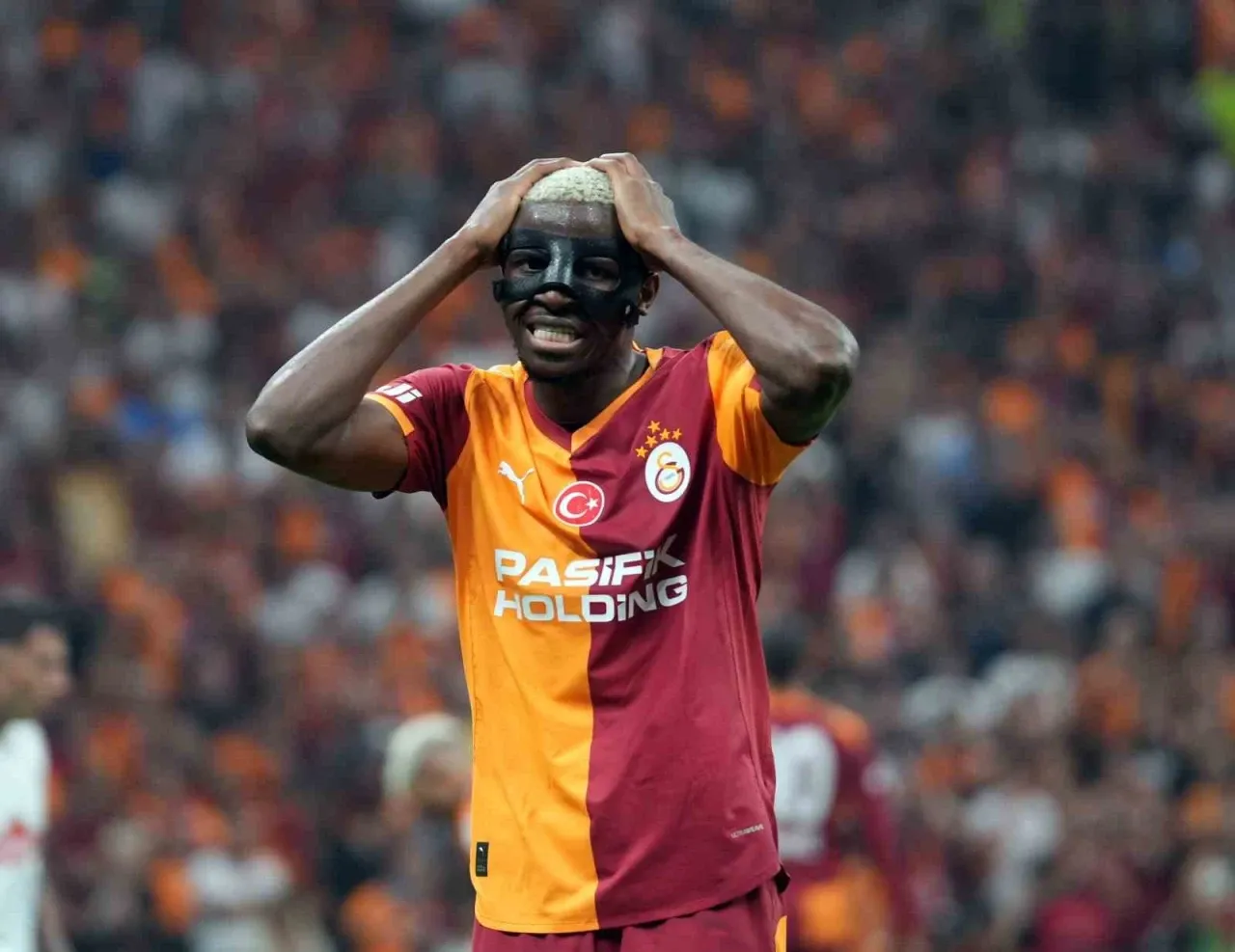 Şampiyonlar Ligi'nde oynayabilecek mi? Osimhen'den sürpriz talep!