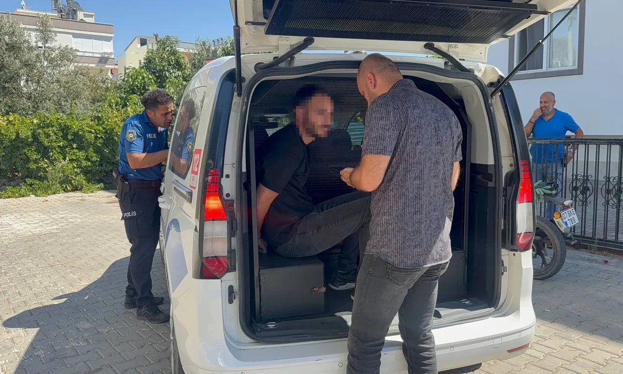 Sokakta yürürken dehşeti yaşadı! Ailesinin gözü önünde vuruldu