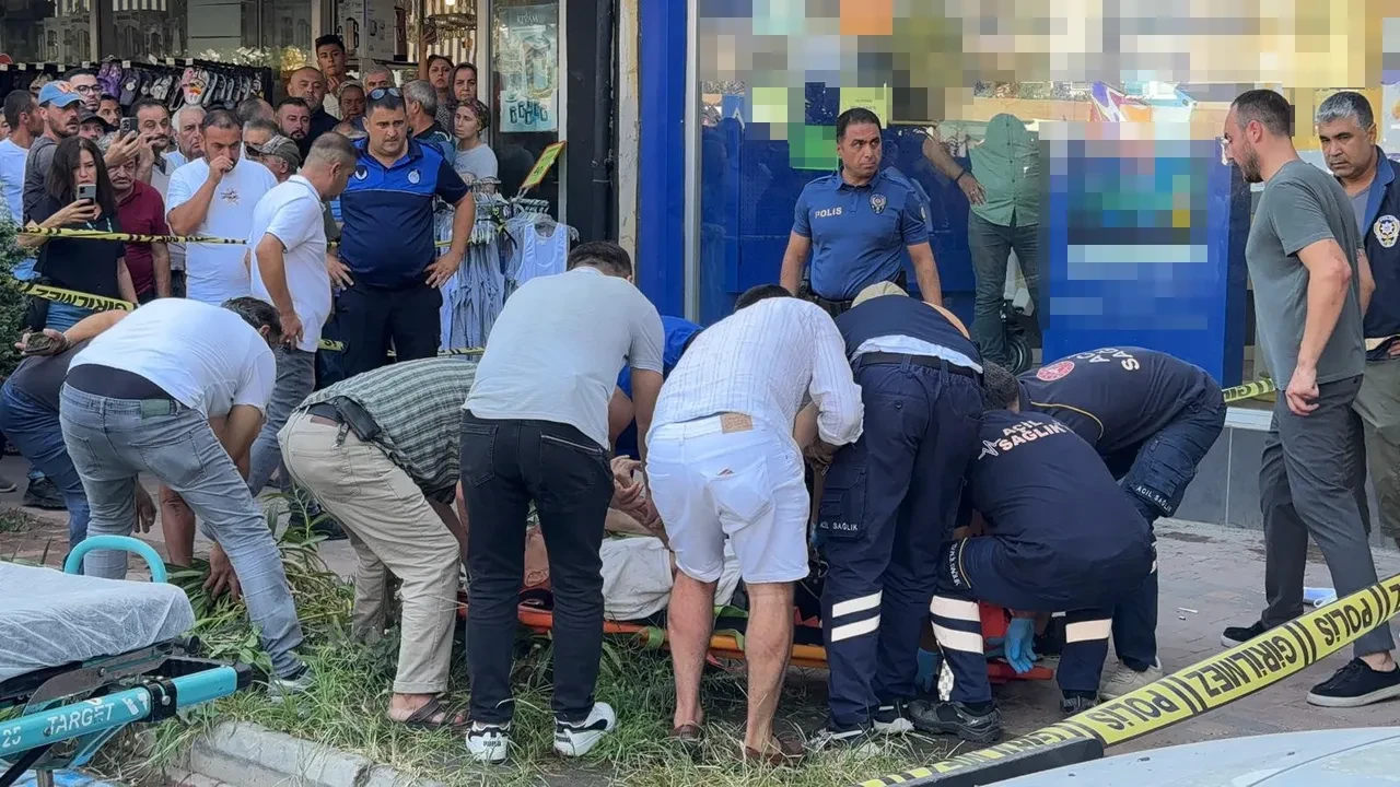 Sokakta yürürken dehşeti yaşadı! Ailesinin gözü önünde vuruldu