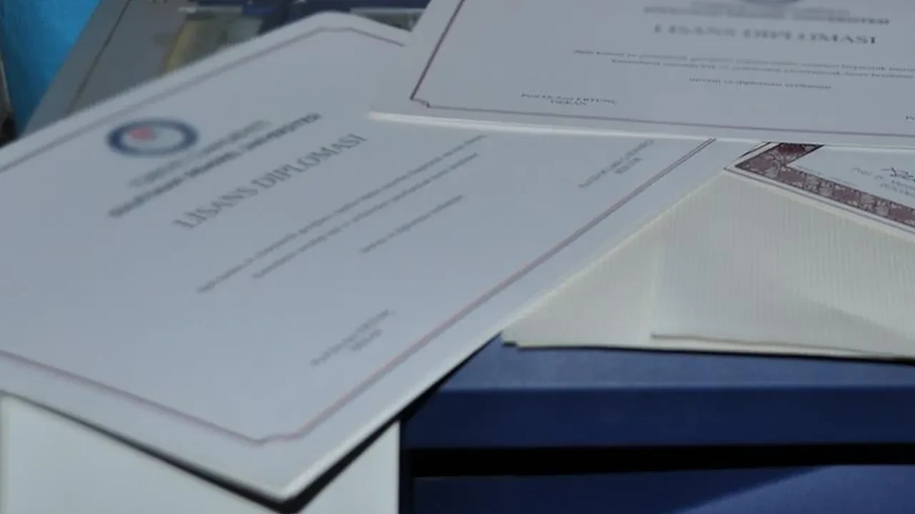 Yine bir sahte diploma skandalı daha! Okullar için ‘karot raporu’ düzenlemişler
