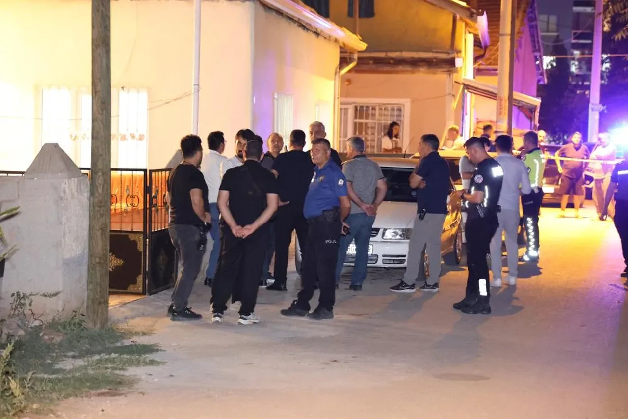 Aksaray'da dehşet gecesi! Annesi, kardeşi ve komşusunu vurup intihara kalkıştı