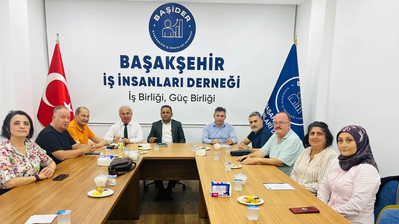 Başakşehir'de nitelikli eleman bulma sorunu masaya yatırıldı