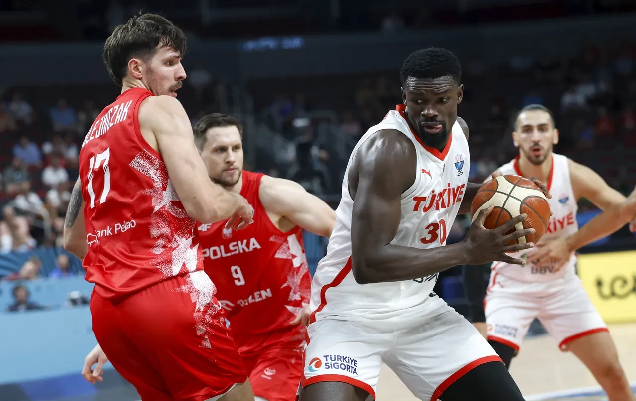 Cedi Osman'ın son durumu ne? Türkiye Yunanistan maçında Cedi Osman var mı?