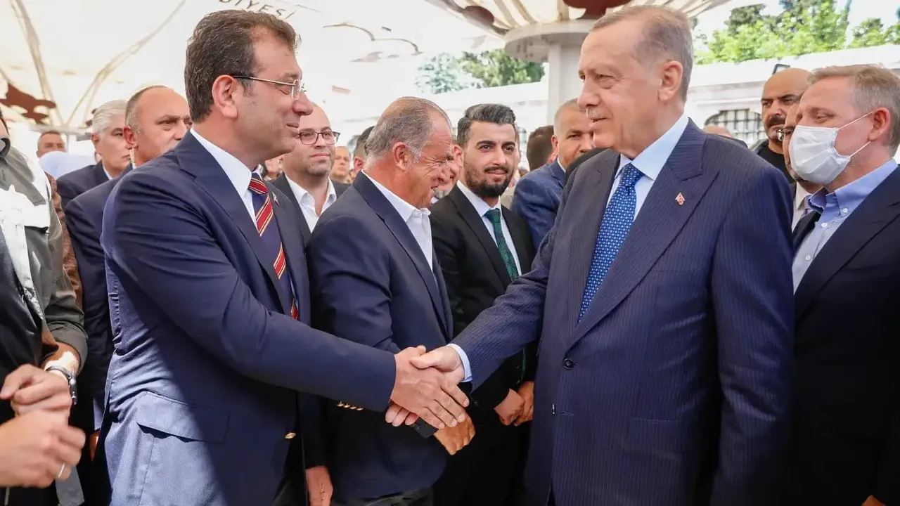 Ekrem İmamoğlu'nun sahte diploma davasında ara karar