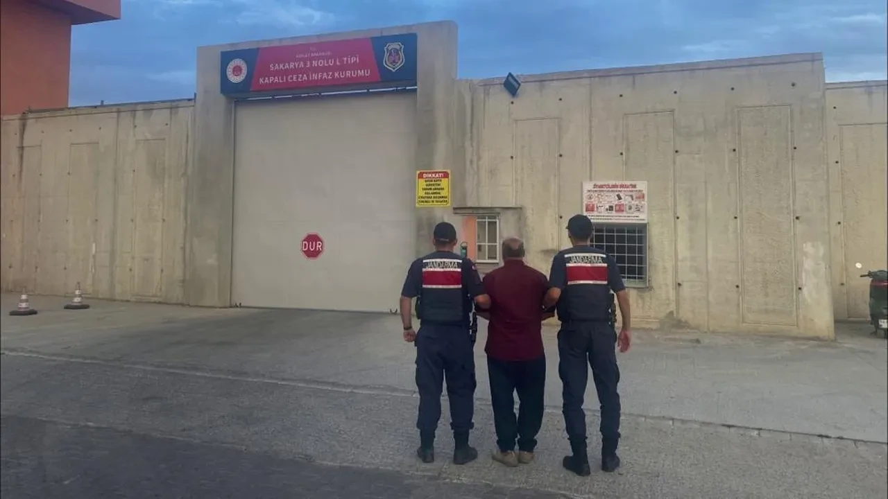 Ev değil cephanelik: Ortaya çıkan görüntüler herkesi şoke etti!