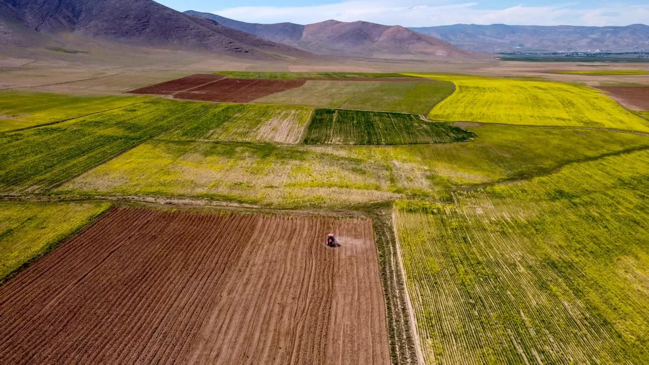 Ev sahibi olmanın yeni yolu! Taksitle arsa satışı: Yatırımcılar bu bölgeye akın ediyor