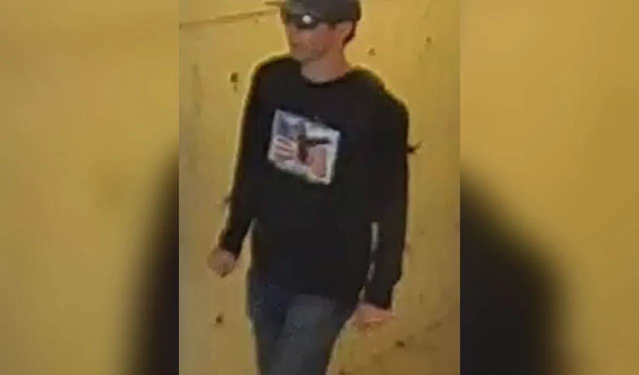 FBI, "Charlie Kirk" suikastında çemberi daraltıyor! Saldırganın güvenlik kamerası görüntüsü yayınlandı