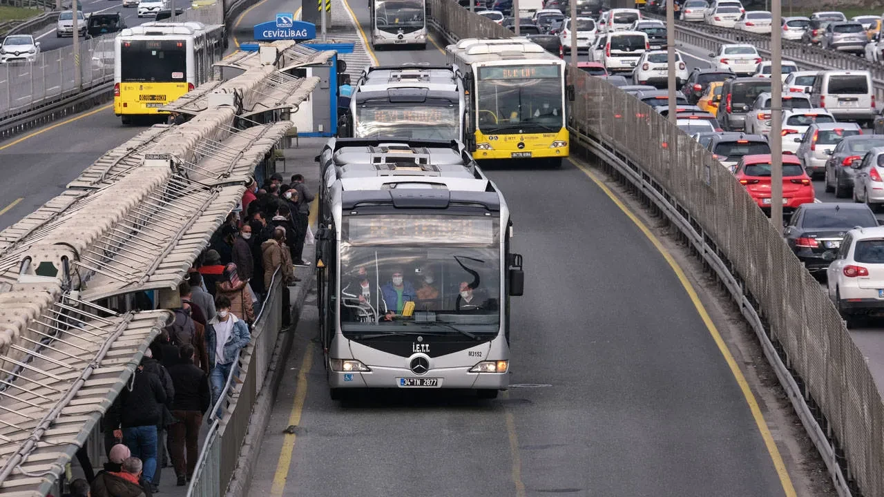 İstanbul’da toplu ulaşıma zam mı geliyor? Akbil taksi minibüs zam talebi