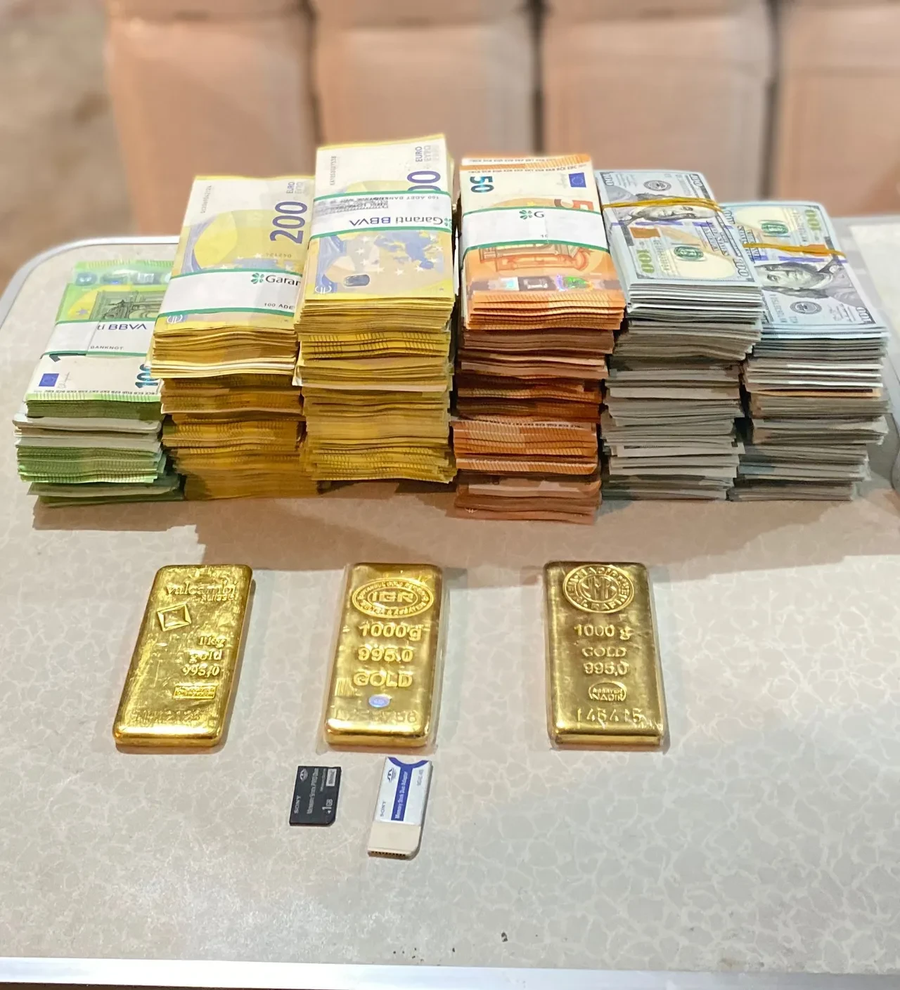 Manavgat Belediyesi'ne operasyon! Başkanın yeğeni itirafçı oldu: Depodan külçe külçe altın çıktı