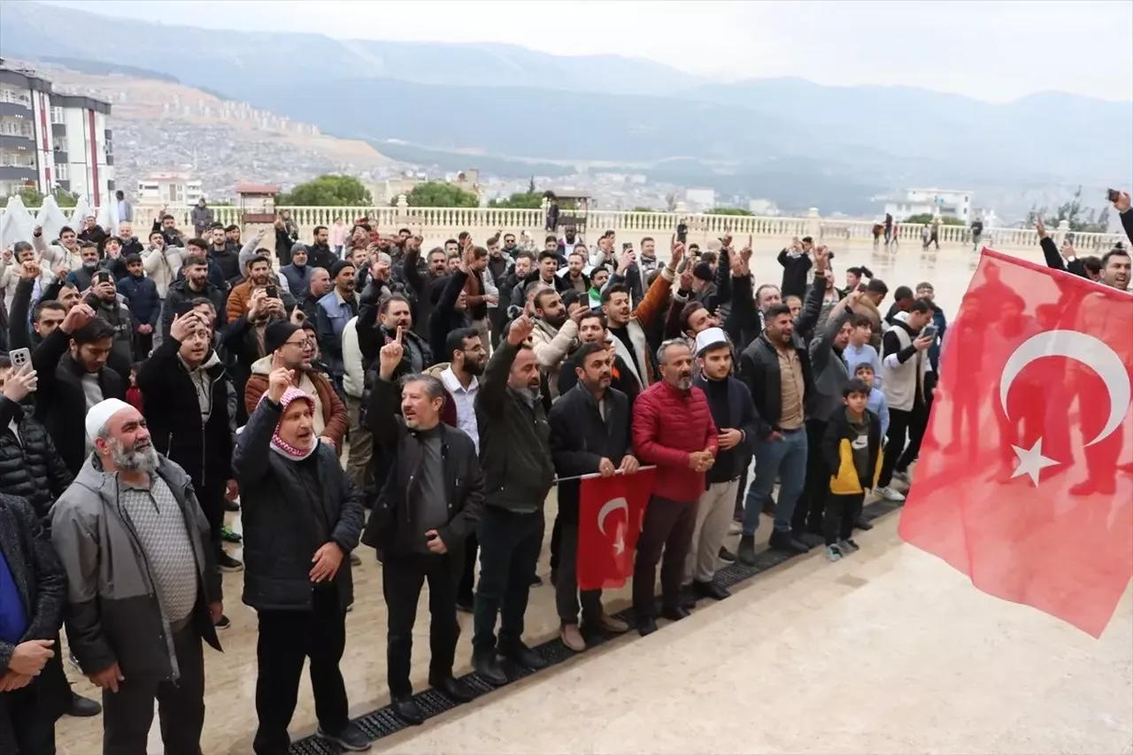 Suriye'ye dönüşler hızlandı! Türkiye'de konut fiyatları düşüşe geçti