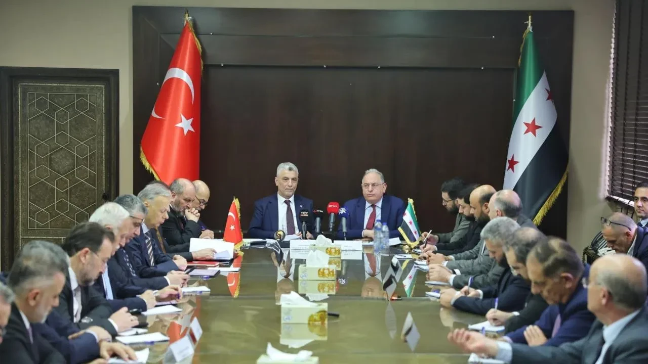 Suriye'ye dönüşler hızlandı! Türkiye'de konut fiyatları düşüşe geçti
