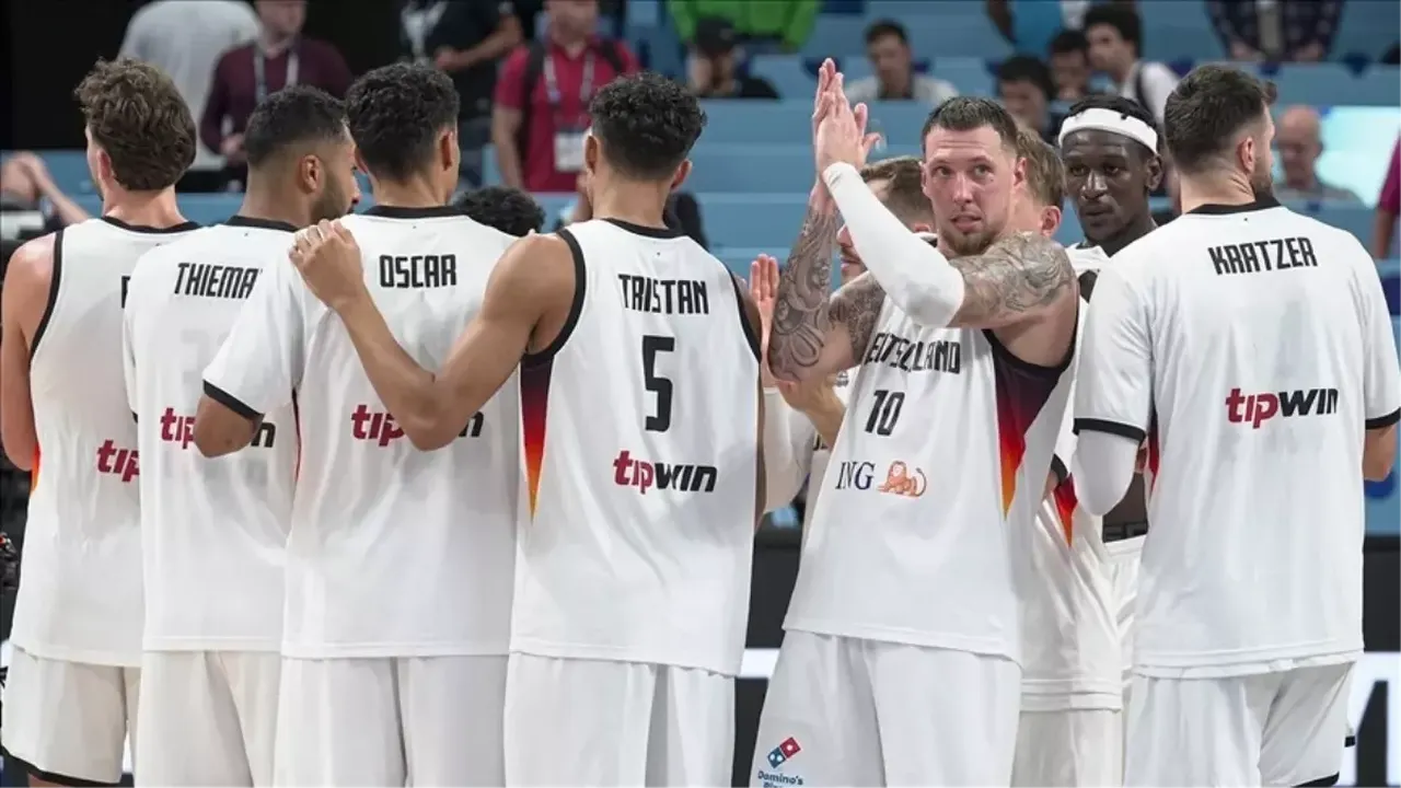 Türkiye Yunanistan’ı yenerse rakibi kim olacak? EuroBasket 2025 ilk finalist belli oldu