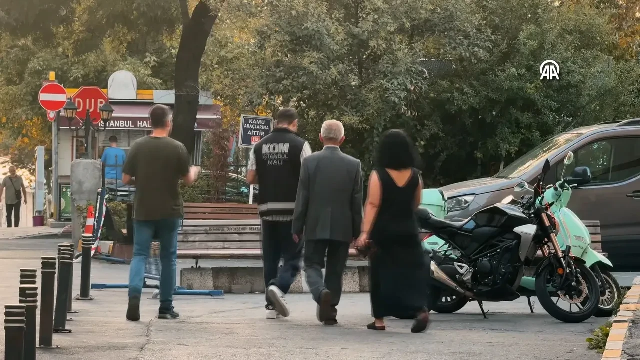 Bayrampaşa Belediyesine operasyon! Belediye Başkanı Hasan Mutlu gözaltına alındı