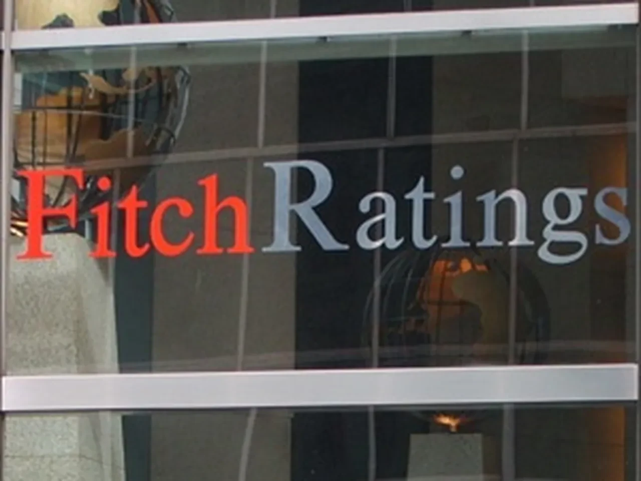 Fransa’ya not darbesi: Fitch kredi notunu düşürdü, Portekiz ve İspanya yükseldi
