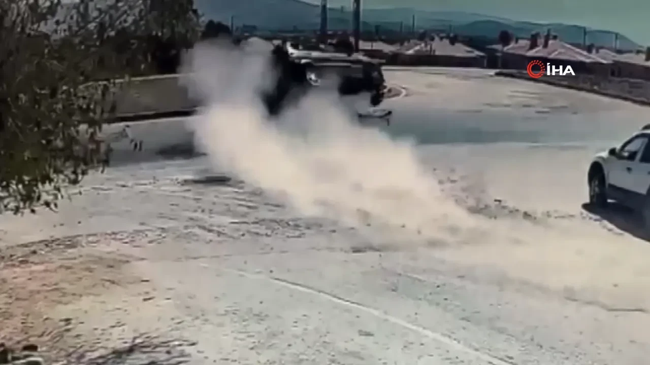 Frene basmadı feci kazaya neden oldu! O anlar kamerada