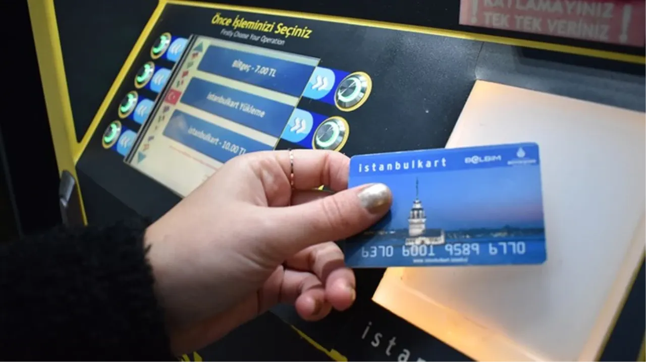 İstanbul'da ulaşımda 30 yaş krizi: AK Parti yeniden harekete geçti