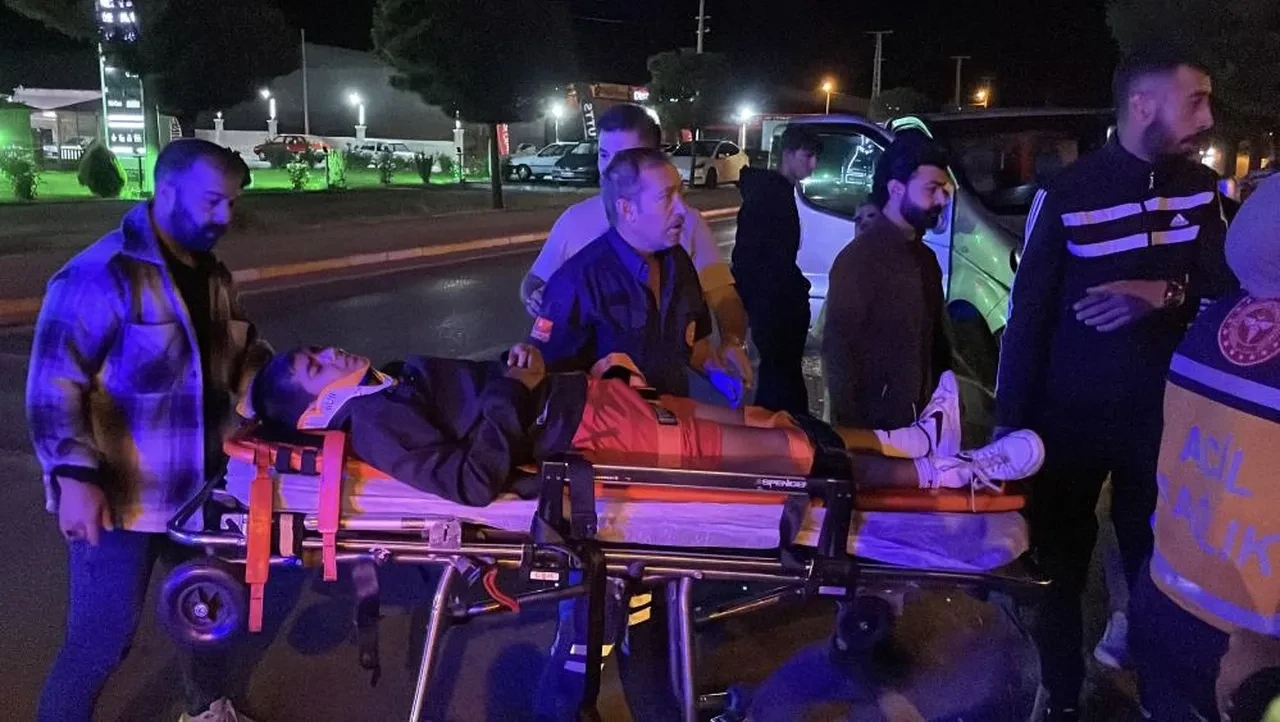 Sivassporlu futbolcular kazaya karıştı: Yaralılar var!