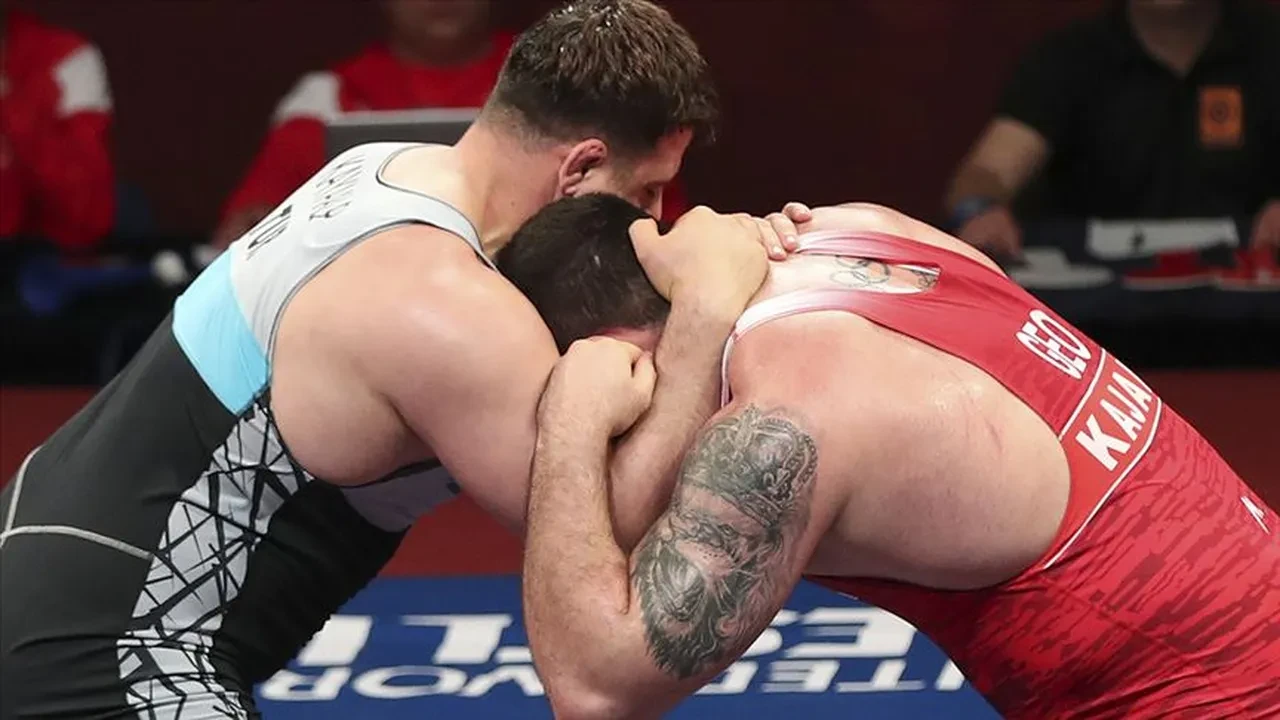 Bugün güreş, boks maçı var mı, hangi kanalda? Dünya Güreş Şampiyonası ve Dünya Boks Şampiyonası maçları