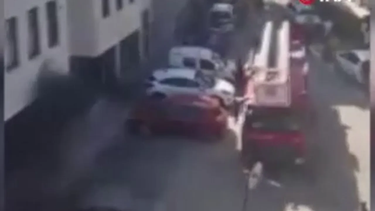 Bursa'dan bir depoda korkutan yangın