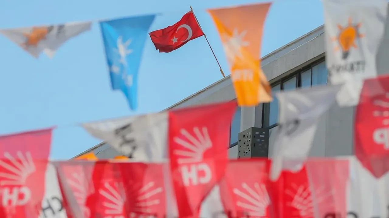 CHP kabusu yaşıyor! 8 belediye başkanı daha AK Parti'ye geçiyor: Kritik gün yarın