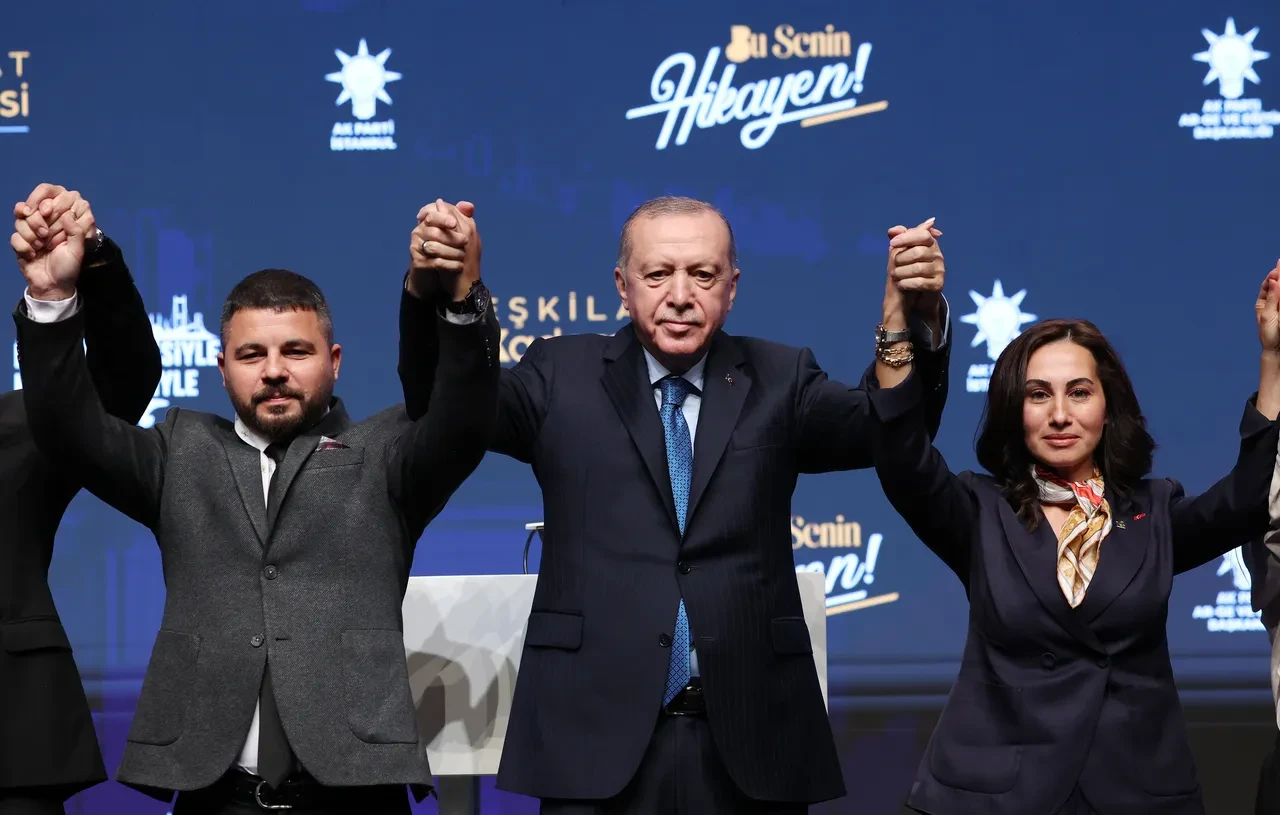 CHP kabusu yaşıyor! 8 belediye başkanı daha AK Parti'ye geçiyor: Kritik gün yarın