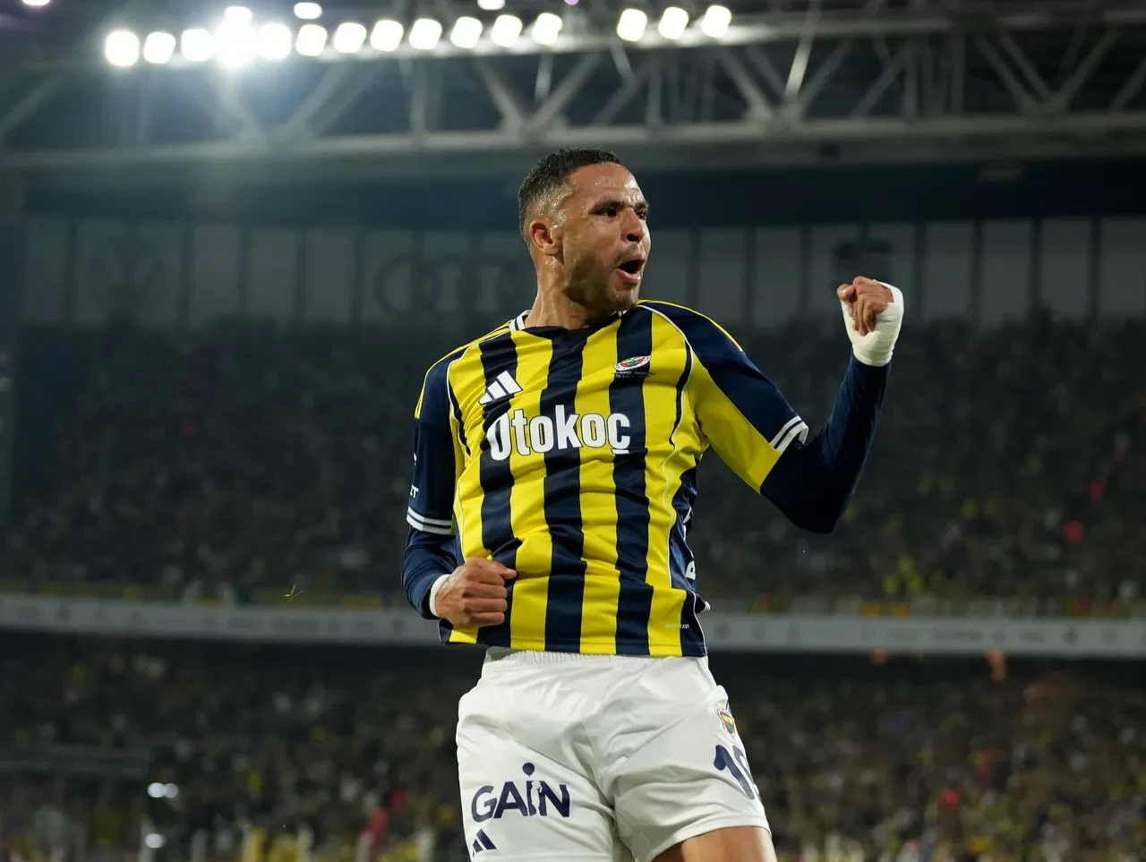 Fenerbahçe Trabzonspor maç sonucu kaç kaç? Üst üste üçüncü galibiyet