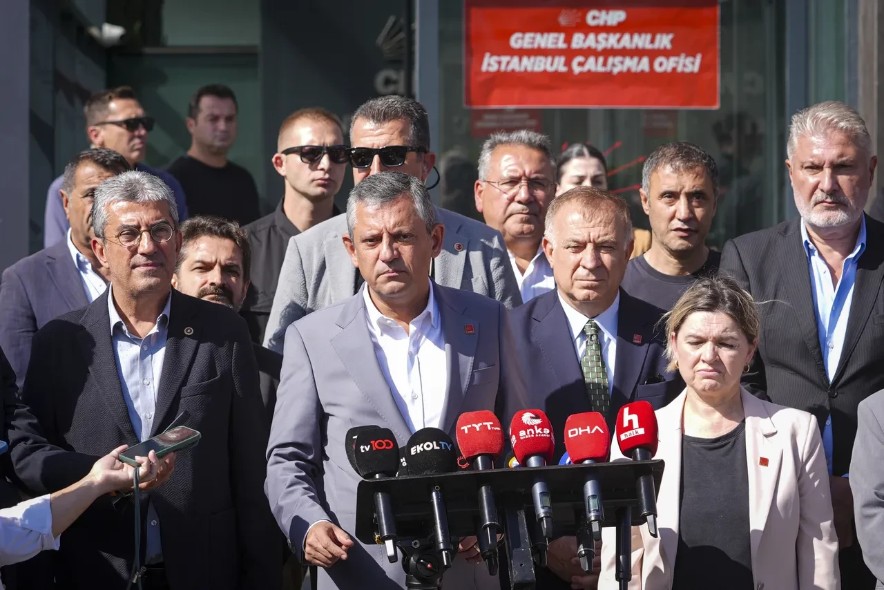 Gürsel Tekin'den Özgür Özel'e zehir zemberek sözler: Hakkım haram olsun