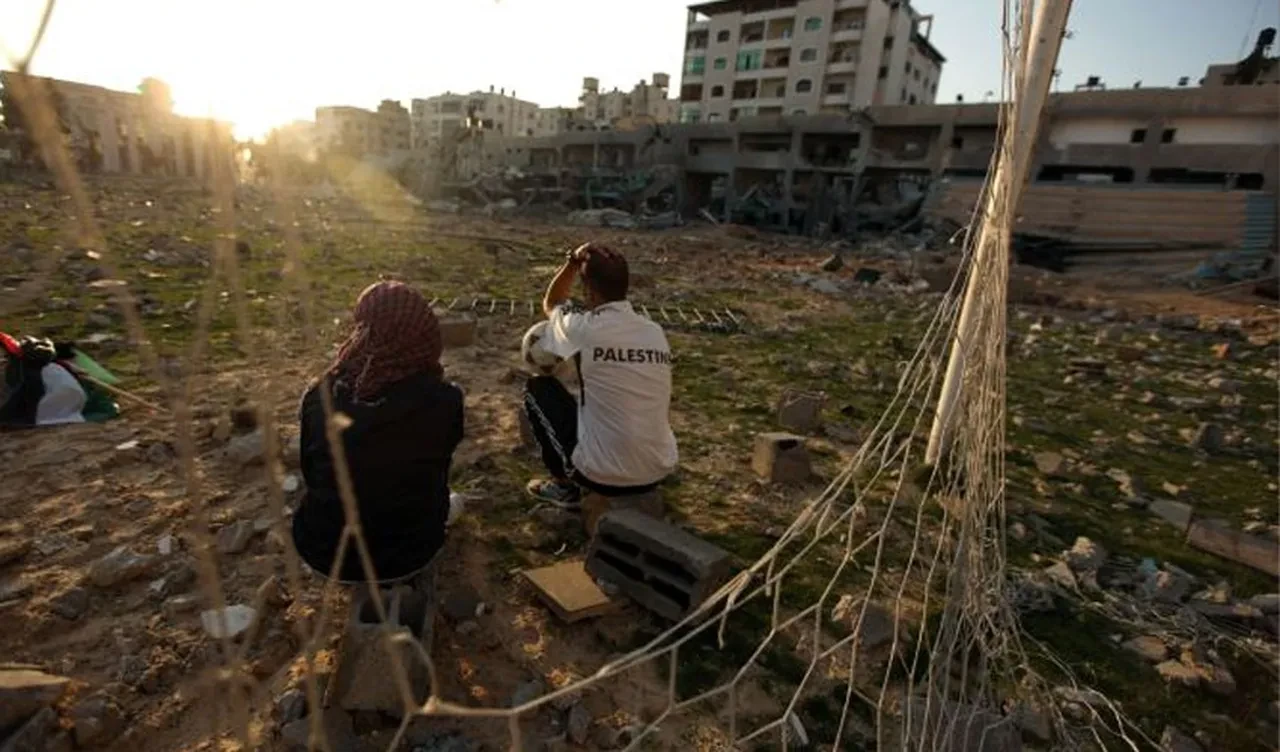 İsrail, Filistin Stadyumu'ndaki sivilleri vurdu! En az 4 ölü