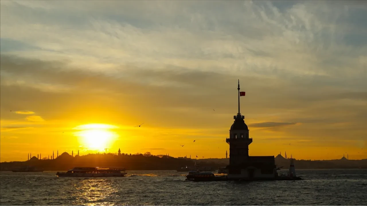 İstanbul hava kaçta kararıyor? 14-15 Eylül gün batımının saati